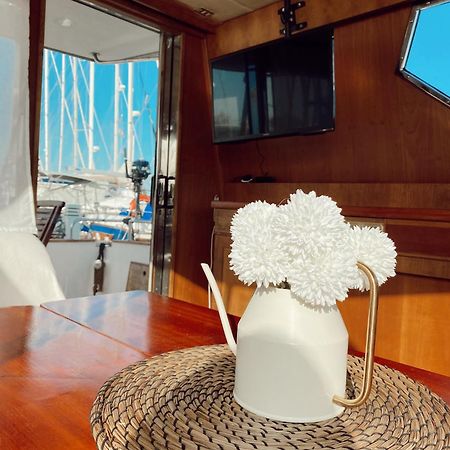 Hotel Malmo'S Yacht Walencja Zewnętrze zdjęcie