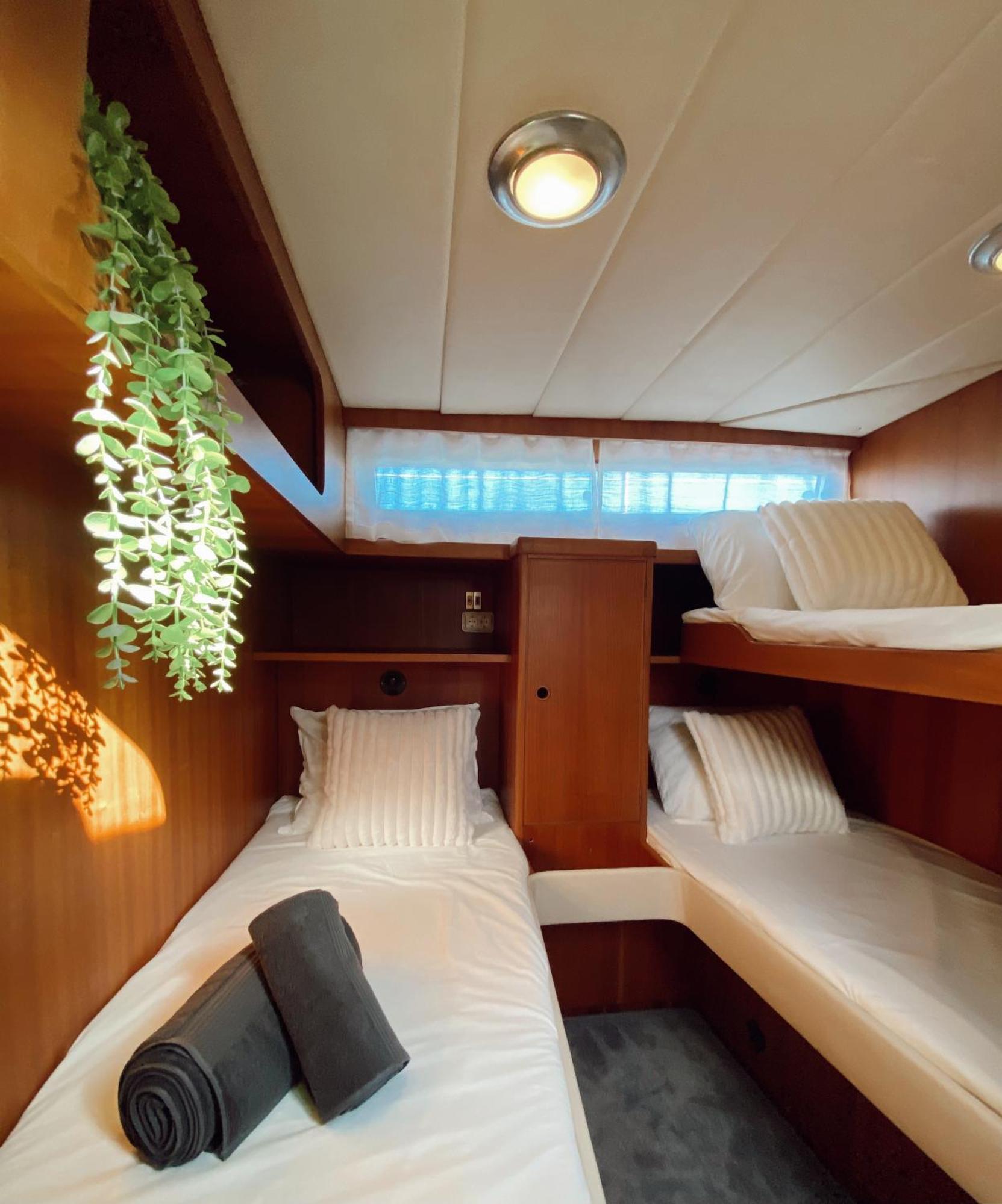 Hotel Malmo'S Yacht Walencja Zewnętrze zdjęcie