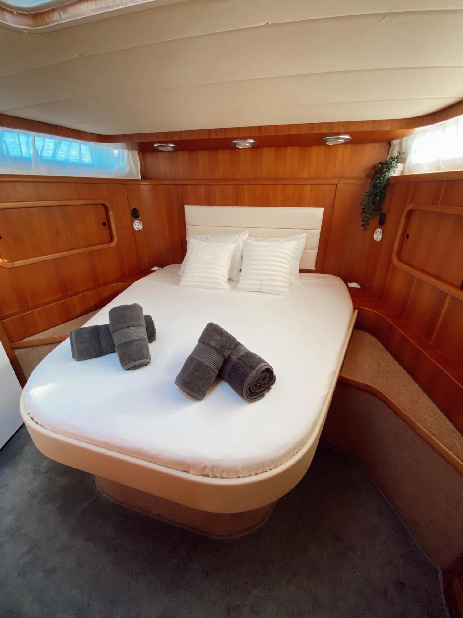 Hotel Malmo'S Yacht Walencja Zewnętrze zdjęcie